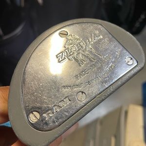 RAM Zebra putter in right hand  / steel shaft 34 1/2